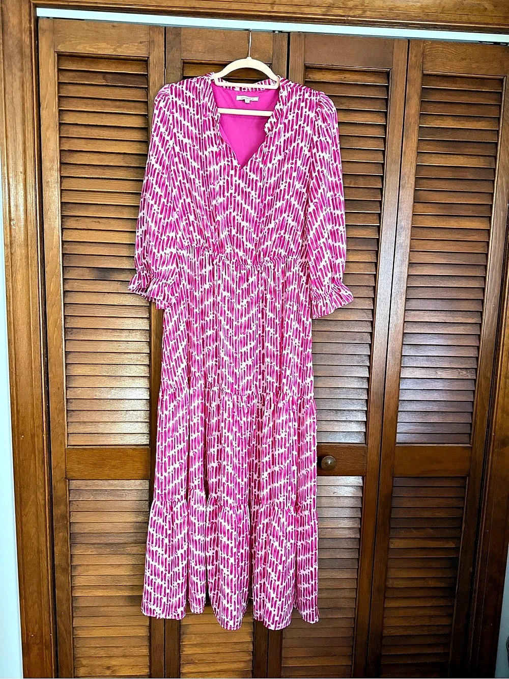Skies Are Blue Pink & White Abstract Midi Dress Like New